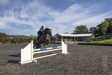 Photo of property in 175 Hanham Road, Kumeu, 0891