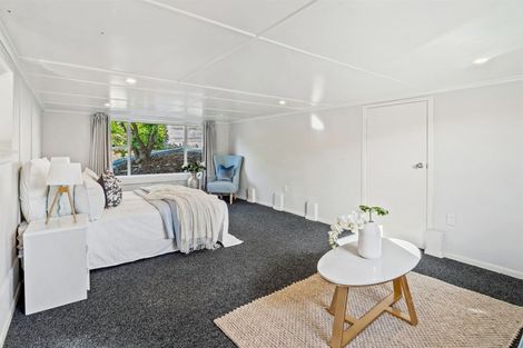 Photo of property in 1/23 Bond Crescent, Forrest Hill, Auckland, 0620