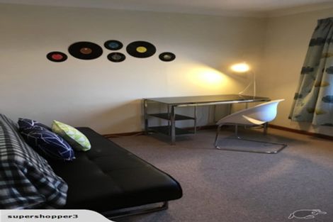 Photo of property in 16 Freyberg Street, Roslyn, Palmerston North, 4414