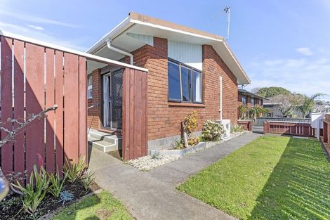 Photo of property in 1/39 Fulford Street, New Plymouth, 4310