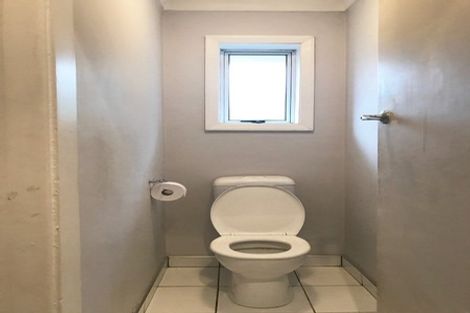 Photo of property in 40 Liverton Crescent, Bishopdale, Christchurch, 8053