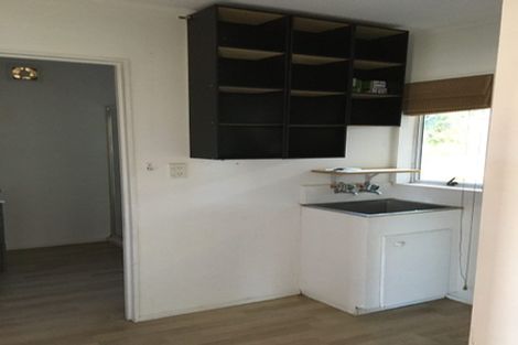 Photo of property in 89 Gossamer Drive, Pakuranga Heights, Auckland, 2010