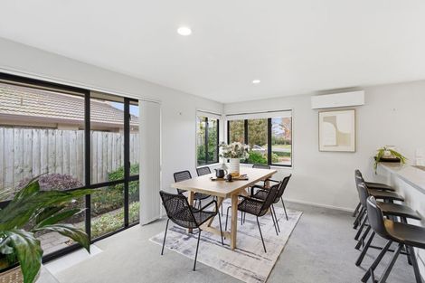 Photo of property in 12 Hatfield Place, Avonhead, Christchurch, 8042
