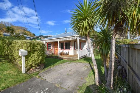 Photo of property in 6 Dickson Street, Macandrew Bay, Dunedin, 9014