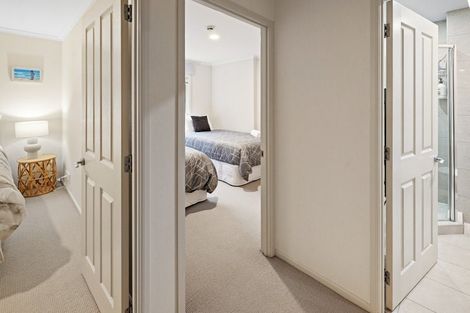 Photo of property in 281 Maunganui Road, Mount Maunganui, 3116