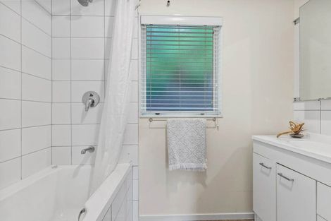 Photo of property in 49a Vincent Street, Howick, Auckland, 2014