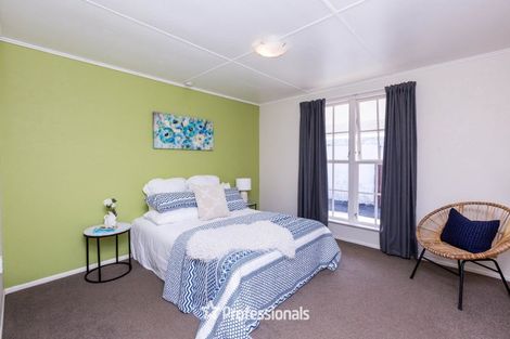Photo of property in 35 Tacoma Drive, Totara Park, Upper Hutt, 5018