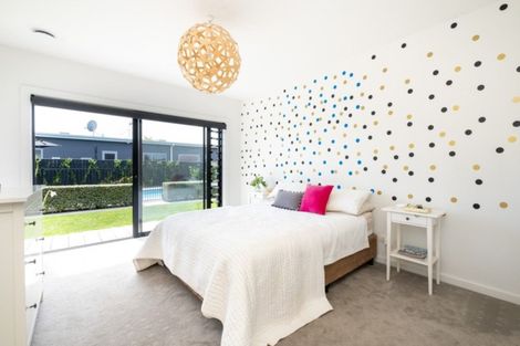 Photo of property in 18c Cambridge Terrace, Taradale, Napier, 4112