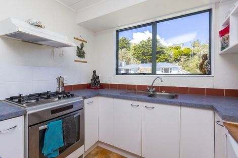 Photo of property in 13 Barberry Grove, Maungaraki, Lower Hutt, 5010