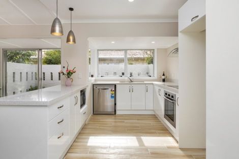 Photo of property in 102 Old Onerahi Road, Onerahi, Whangarei, 0110