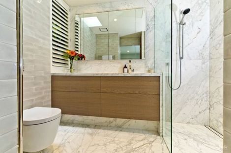 Photo of property in 10 Remu Place, Greenhithe, Auckland, 0632