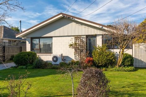 Photo of property in 8 Erin Crescent, Mairehau, Christchurch, 8013