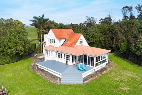 Photo of property in 115 Awhitu Road, Karioitahi, Waiuku, 2683