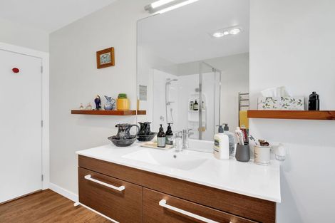 Photo of property in 27 Balrickard Way, Milson, Palmerston North, 4414