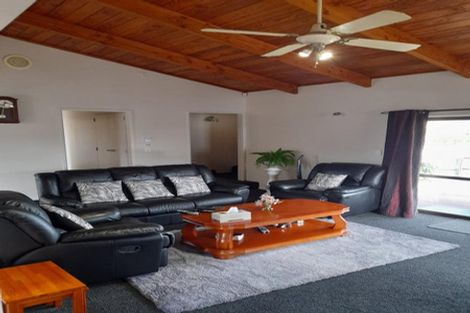 Photo of property in 2/62 Weymouth Road, Manurewa, Auckland, 2102