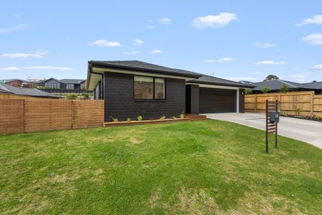 Photo of property in 5 Ruru Lane, Hurworth, New Plymouth, 4310