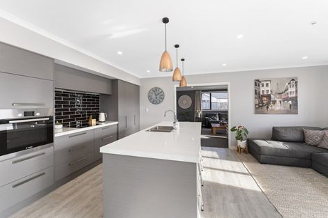 Photo of property in 35 Galatos Street, Rangiora, 7400