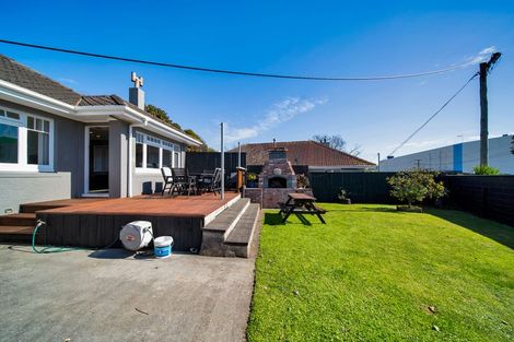 Photo of property in 39a Breakwater Road, Moturoa, New Plymouth, 4310