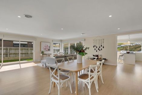 Photo of property in 44 Melksham Drive, Churton Park, Wellington, 6037