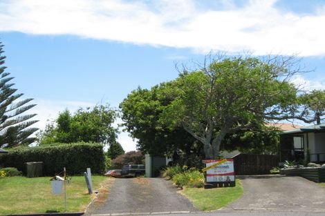 Photo of property in 5 Vela Place, Clarks Beach, 2122