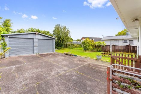 Photo of property in 23 Larissa Avenue, Henderson, Auckland, 0610