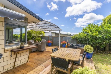 Photo of property in 3 Caterer Lane, Paraparaumu, 5032