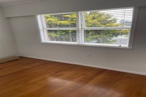 Photo of property in 3/19 Lake Pupuke Drive, Takapuna, Auckland, 0622