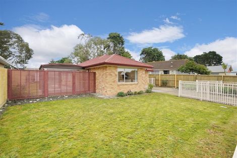 Photo of property in 136 Hay Street, Bromley, Christchurch, 8062