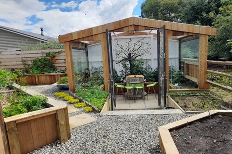 Photo of property in 20 Frye Crescent, Albert Town, Wanaka, 9305