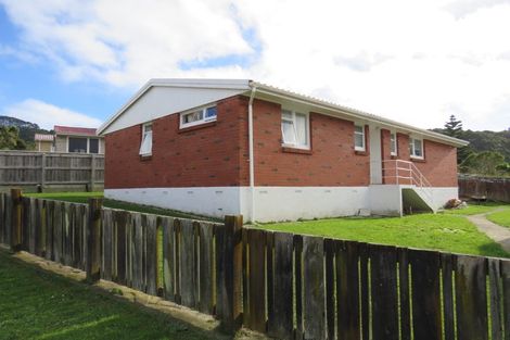 Photo of property in 36 Mahinawa Street, Takapuwahia, Porirua, 5022