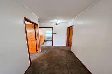 Photo of property in 1/520 Beach Road, Murrays Bay, Auckland, 0630
