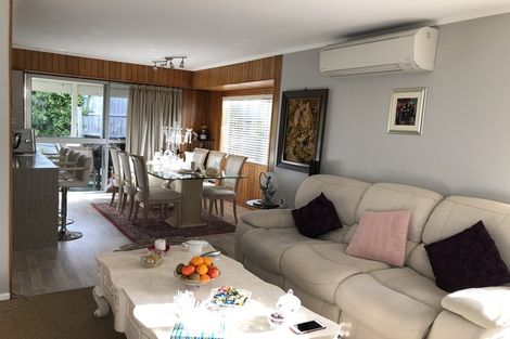 Photo of property in 10 Helvetia Drive, Browns Bay, Auckland, 0630