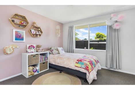 Photo of property in 1/4 Glenys Place, Broomfield, Christchurch, 8042