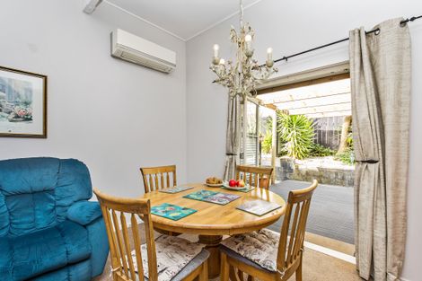 Photo of property in 1/612 Beach Road, Browns Bay, Auckland, 0630