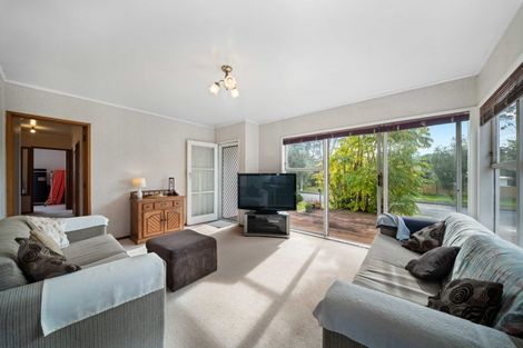 Photo of property in 80 Riverpark Crescent, Henderson, Auckland, 0610