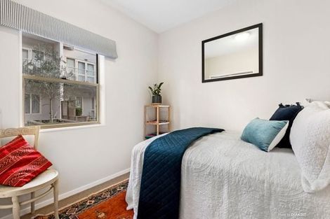 Photo of property in Luxford Villas, 105/72 Herald Street, Berhampore, Wellington, 6023