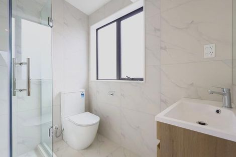 Photo of property in 5/25 Hutchinson Avenue, New Lynn, Auckland, 0600