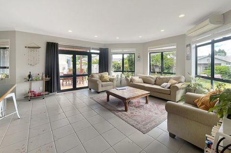 Photo of property in 6 Balmoral Drive, Terrace End, Palmerston North, 4410