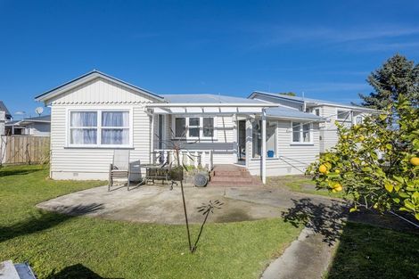 Photo of property in 12 Duke Street, Levin, 5510