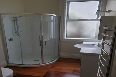 Photo of property in 47 Fairview Crescent, Kelburn, Wellington, 6012