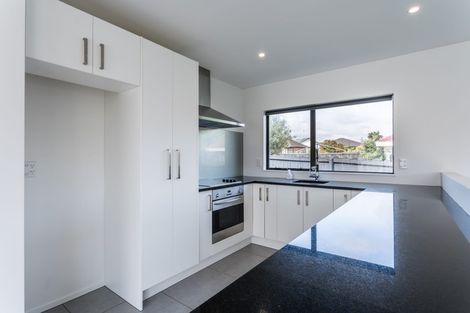 Photo of property in 78 Burswood Drive, Burswood, Auckland, 2013