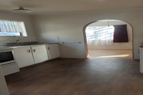 Photo of property in 121a Russell Road, Manurewa, Auckland, 2102