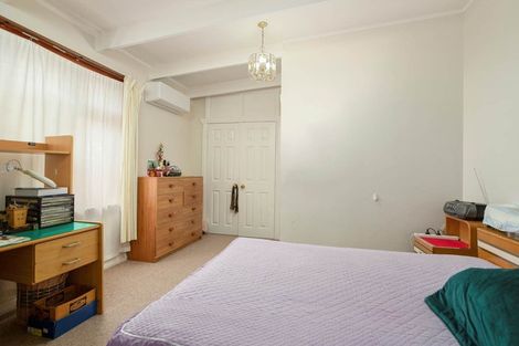 Photo of property in 17 Jasper Avenue, Mount Roskill, Auckland, 1041