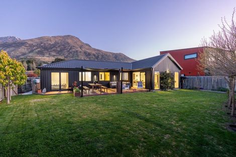 Photo of property in 13 Violet Way, Lower Shotover, Queenstown, 9304