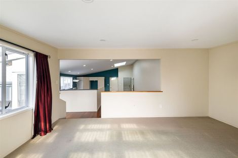 Photo of property in 33 Beulah Avenue, Rothesay Bay, Auckland, 0630