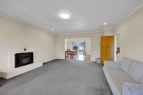 Photo of property in 43 Fox Street, Opunake, 4616
