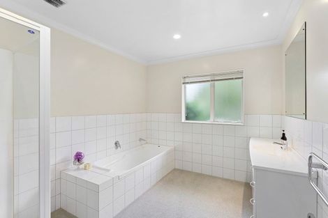 Photo of property in 7 Westpeak Way, Otaki, 5512