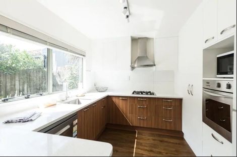 Photo of property in 18a Esmeralda Avenue, Avondale, Auckland, 1026