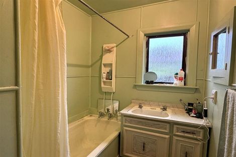 Photo of property in 16 Peel Street, Cobden, Greymouth, 7802