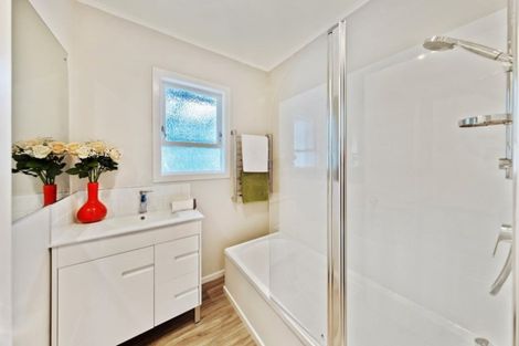 Photo of property in 20 Lyncroft Street, Mangere East, Auckland, 2024